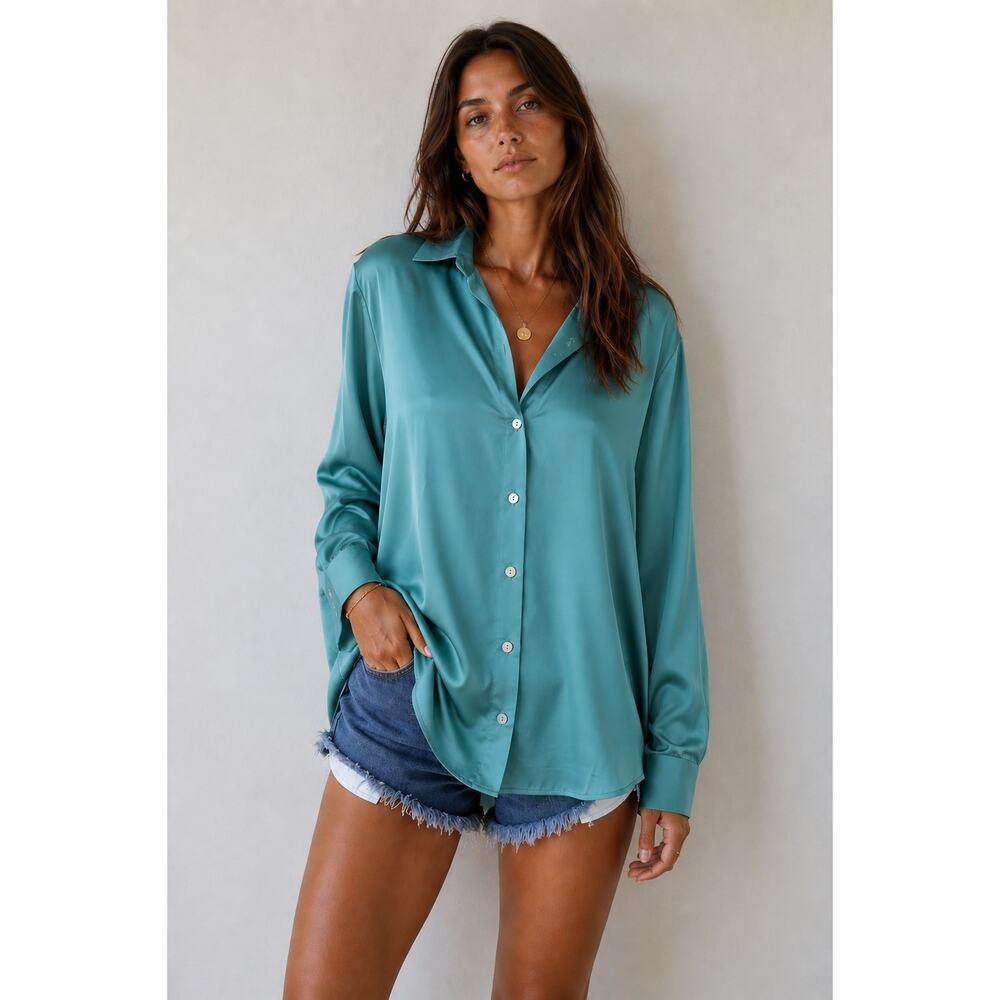 NEW Rachel Zoe Sea Glass Aquamarine Teal Button Down Satin Relaxed Blouse Large